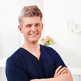 Dr Andreas Koch