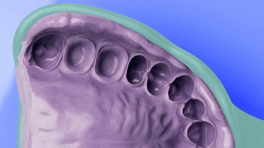 Moulded mass in the tray