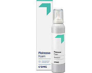 Flairesse | Prophylaxis foam | Strengthening the enamel Bottle next to packaging